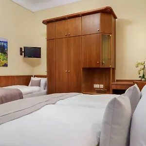https://novum-hotel-kronprinz-hamburg-hauptbahnhof.hamburg-hotels-de.com